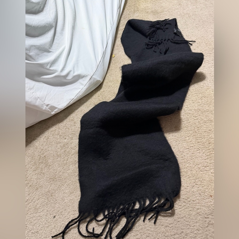 Black red  Fringed Scarf